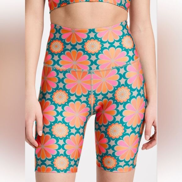 Beyond Yoga Colorful Floral Shorts #20 - Picture 3 of 11